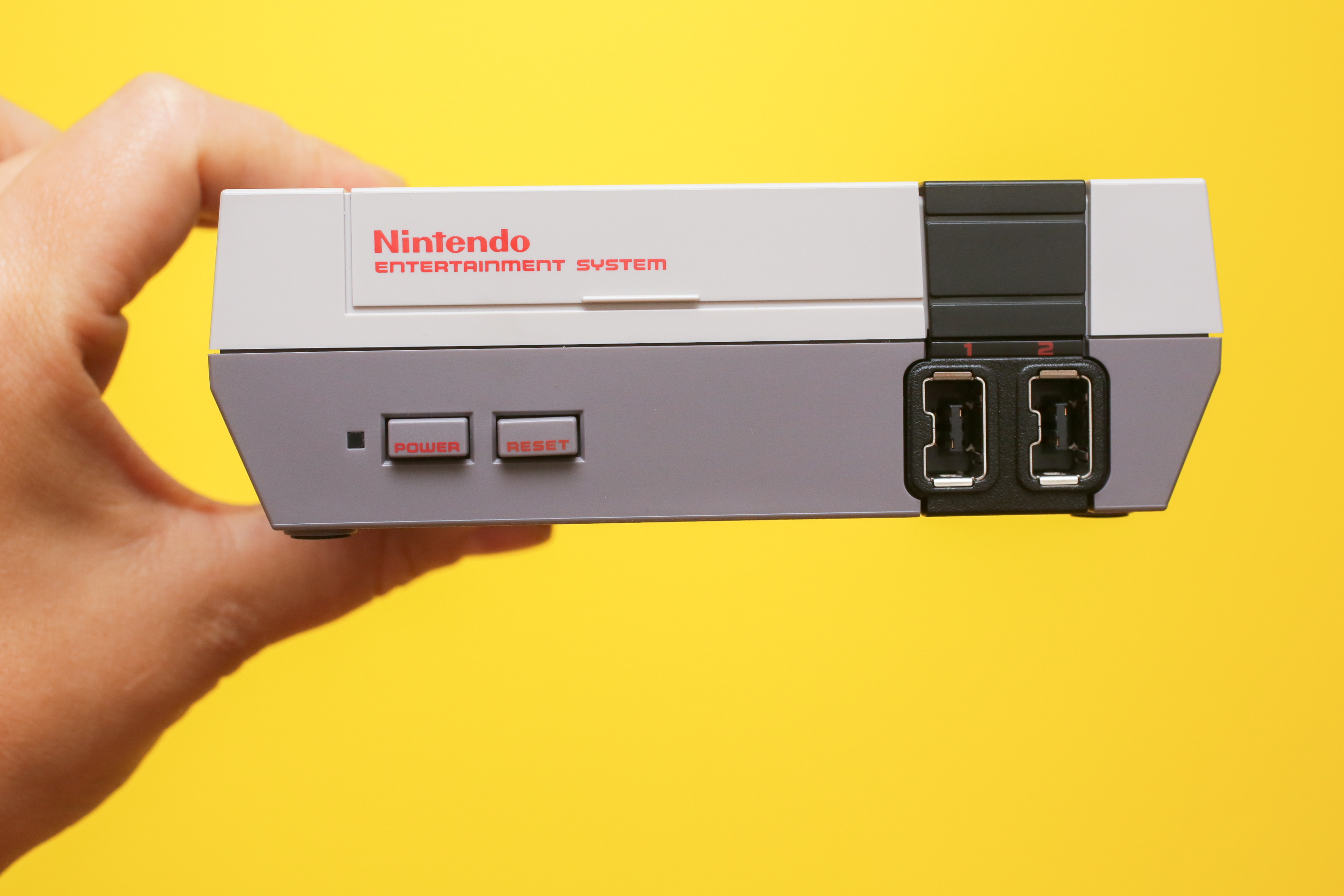 Открой nintendo. Nintendo Classic Mini: Nintendo Entertainment System. NES Mini. Wii Nintendo old. NES Classics Case.